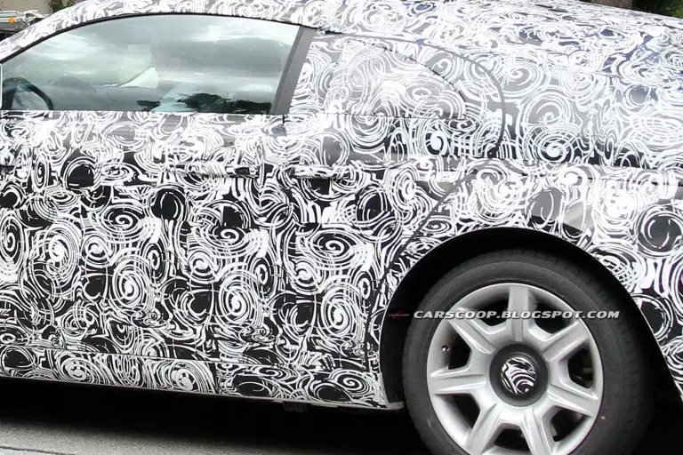 Rolls-Royce Ghost Coupe foto spia luglio 2012 - 5