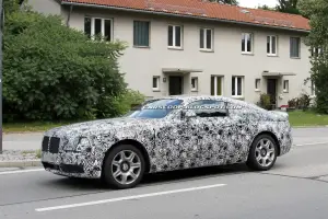 Rolls-Royce Ghost Coupe foto spia luglio 2012