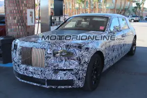 Rolls-Royce Phantom 2018 (foto spia) - 6