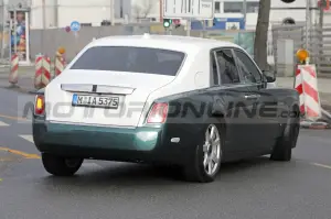 Rolls-Royce Phantom 2023 - Foto Spia 04-01-2022 - 1