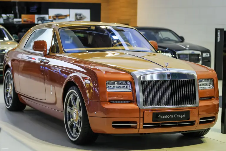 Rolls-Royce Phantom Coupe Tiger e Ghost Golf Edition - 3