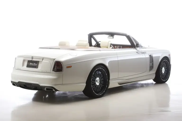 Rolls-Royce Phantom Drophead Coupe by Wald International - 2