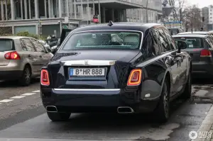 Rolls-Royce Phantom MY 2018 a Berlino - 3