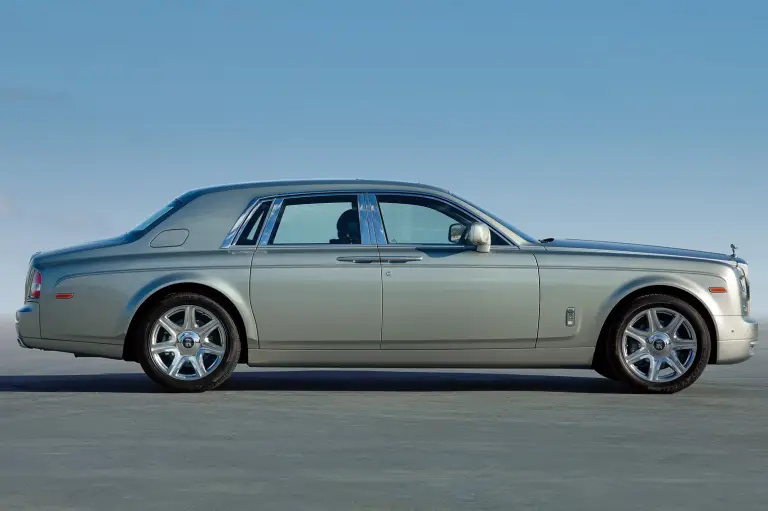 Rolls-Royce Phantom restyling - 3