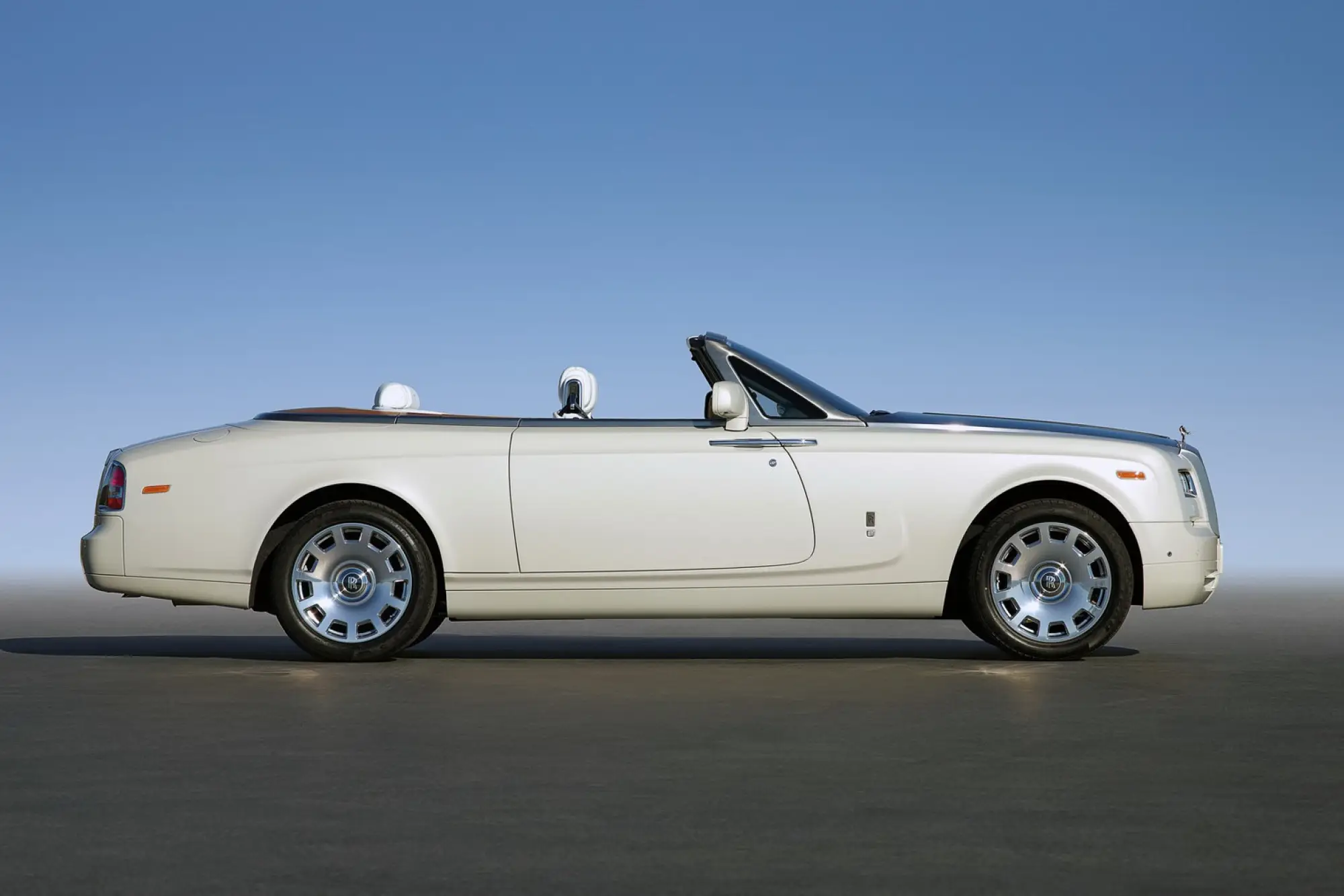 Rolls-Royce Phantom restyling - 40