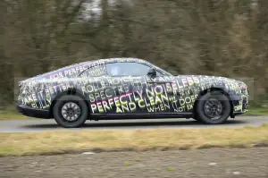 Rolls-Royce Spectre - Foto spia 02-02-2022