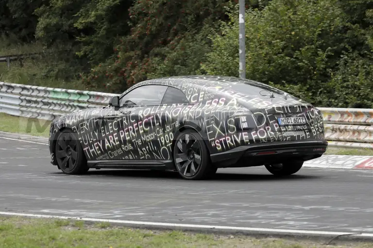 Rolls-Royce Spectre - Foto Spia 14-09-2022 - 7