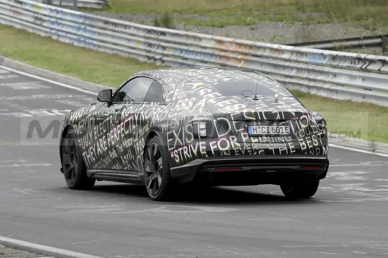 Rolls-Royce Spectre - Foto Spia 14-09-2022 - 10