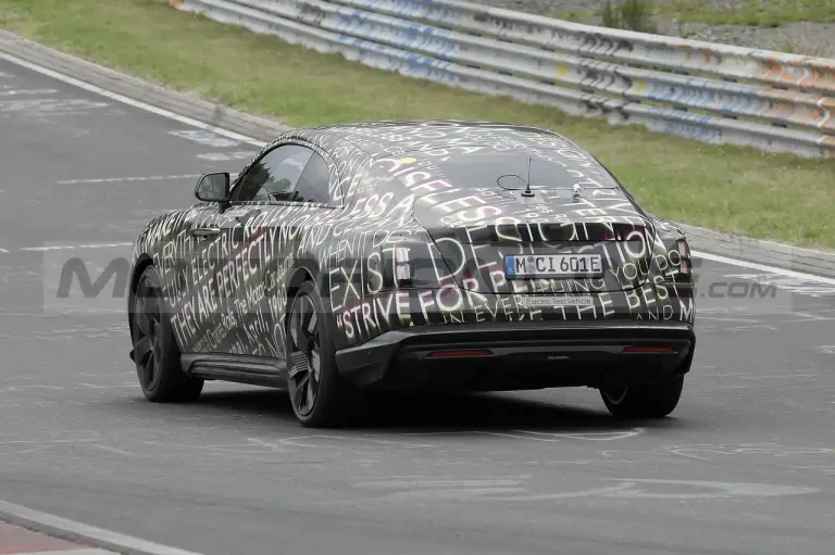 Rolls-Royce Spectre - Foto Spia 14-09-2022 - 14