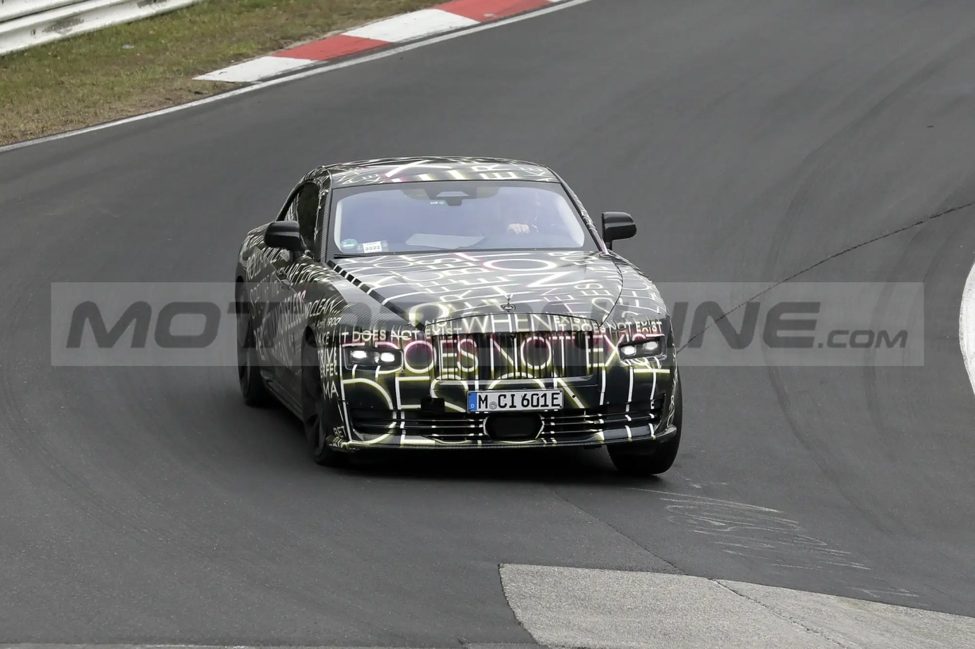 Rolls-Royce Spectre - Foto Spia 14-09-2022 - 12