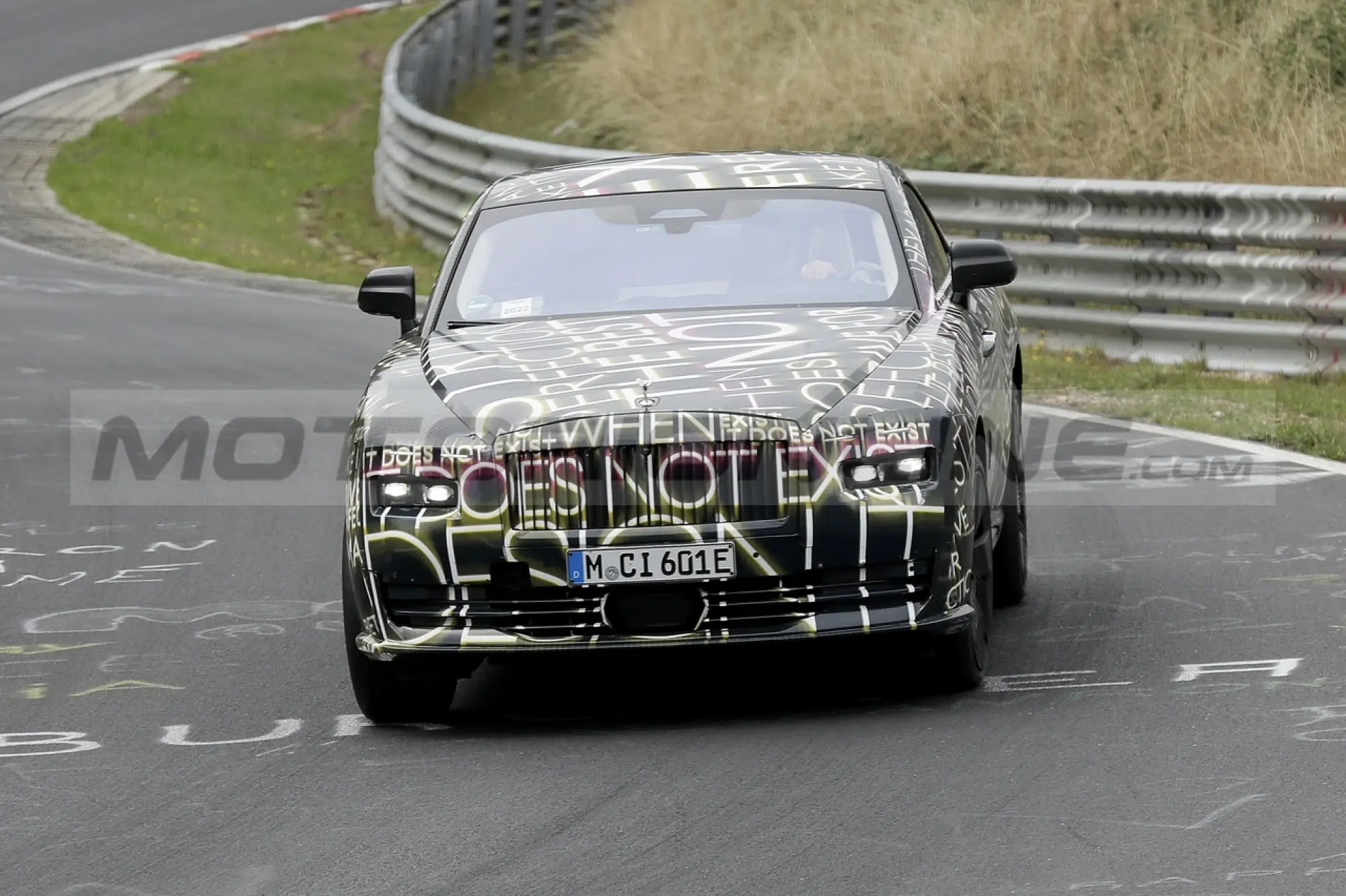 Rolls-Royce Spectre - Foto Spia 14-09-2022 - 8