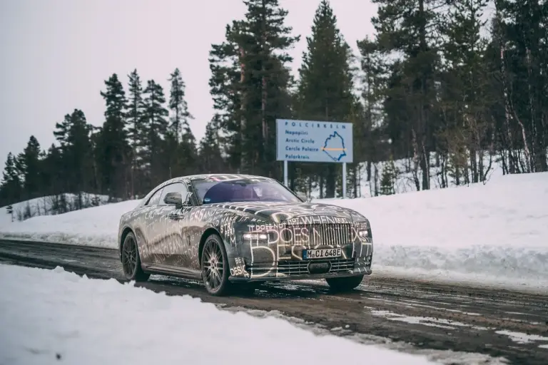 Rolls-Royce Spectre test invernali - Foto - 9