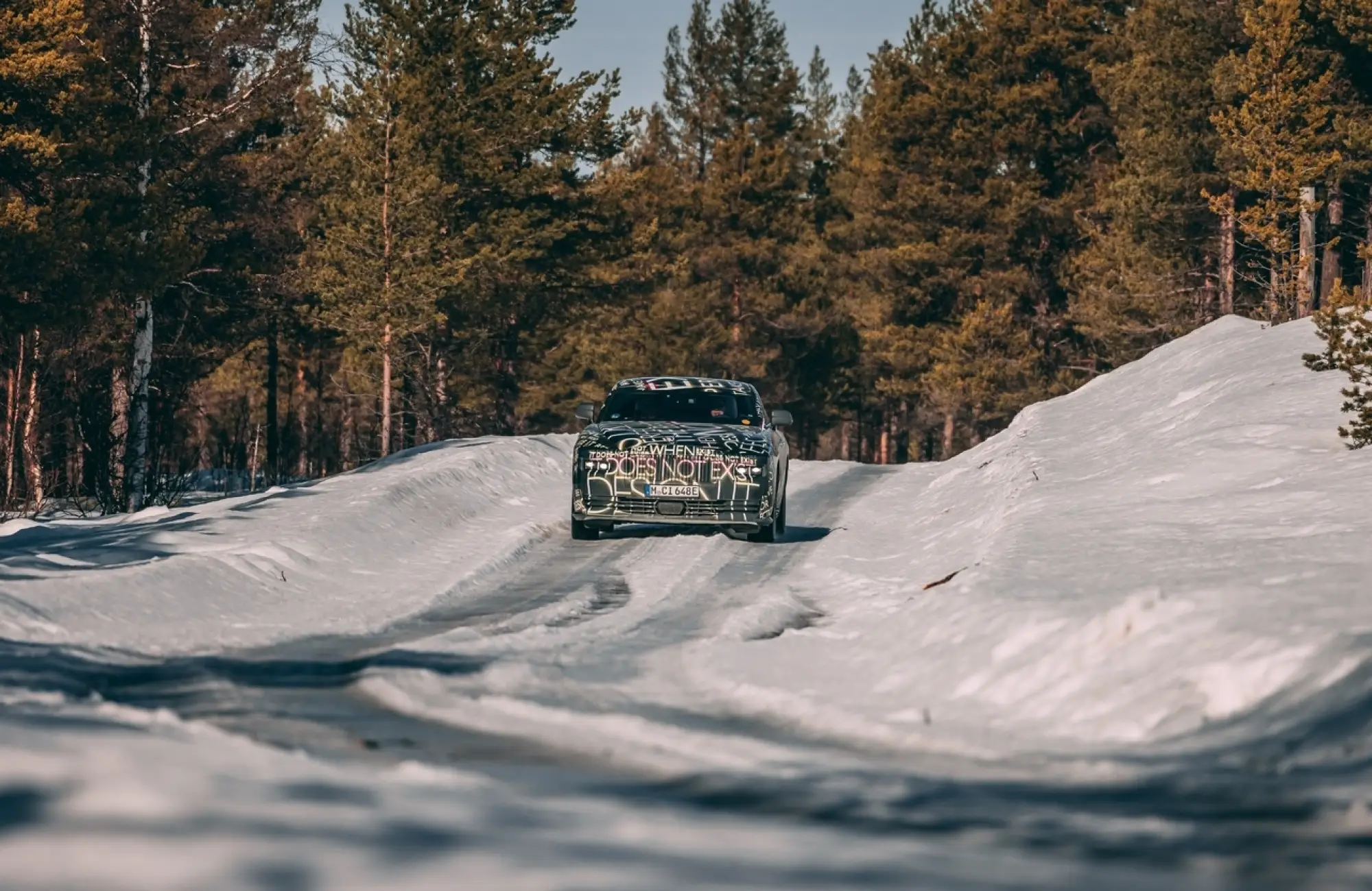 Rolls-Royce Spectre test invernali - Foto - 7