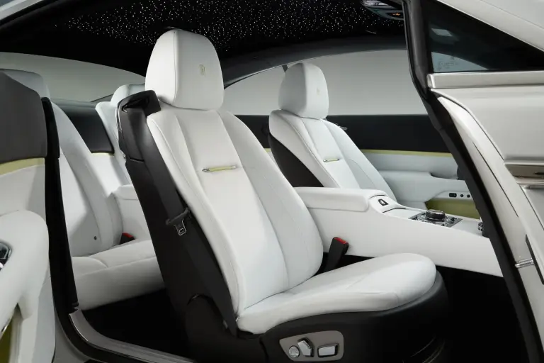 Rolls-Royce Wraith Inspired by Fashion - 4