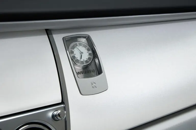 Rolls-Royce Wraith Inspired by Fashion - 10