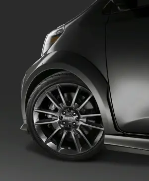 Scion iQ by Five Axis - 5