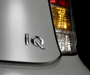 Scion iQ - 11