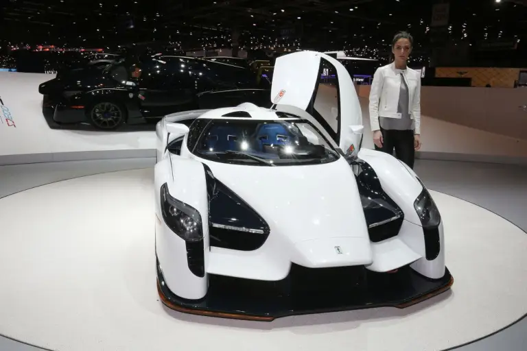 Scuderia Cameron Glickenhaus SCG003S - Salone di Ginevra 2017 - 3