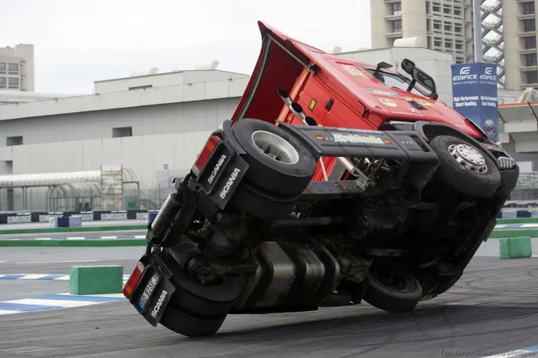 Scuola di Polizia Stunt Show - Motor Show di Bologna 2012 - 13