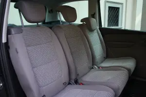 Seat Alhambra - Test Drive 2011