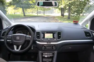 Seat Alhambra - Test Drive 2011