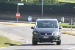 Seat Alhambra - Test Drive 2011