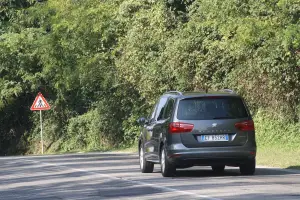 Seat Alhambra - Test Drive 2011
