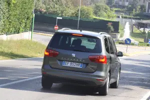 Seat Alhambra - Test Drive 2011