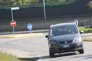 Seat Alhambra - Test Drive 2011