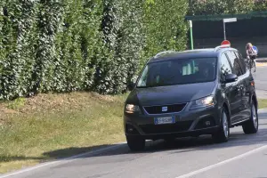 Seat Alhambra - Test Drive 2011
