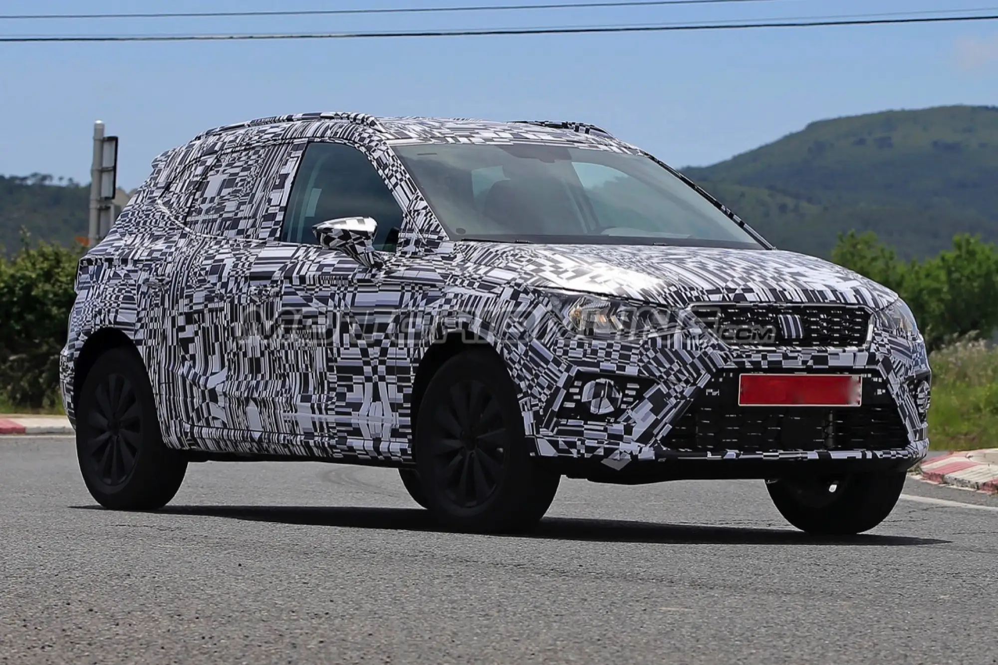 SEAT Arona - Foto spia 17-05-2017 - 4