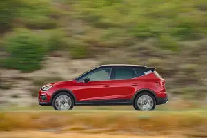 Seat Arona TGI - Foto ufficiali - 10