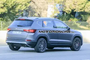 Seat Ateca Cupra foto spia 17 novembre 2016 - 5