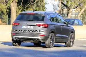 Seat Ateca Cupra foto spia 17 novembre 2016