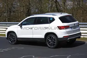 SEAT Ateca CUPRA - Foto spia 27-04-2017 - 13