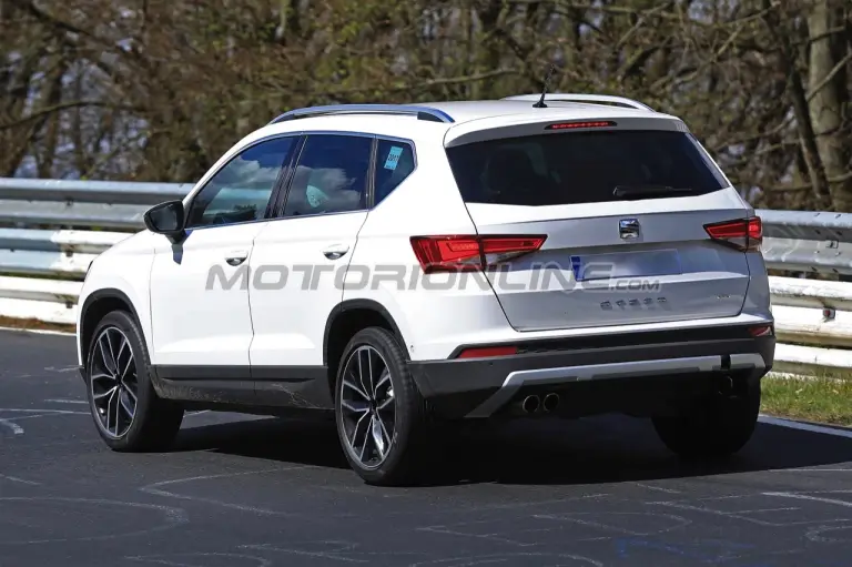 SEAT Ateca CUPRA - Foto spia 27-04-2017 - 14