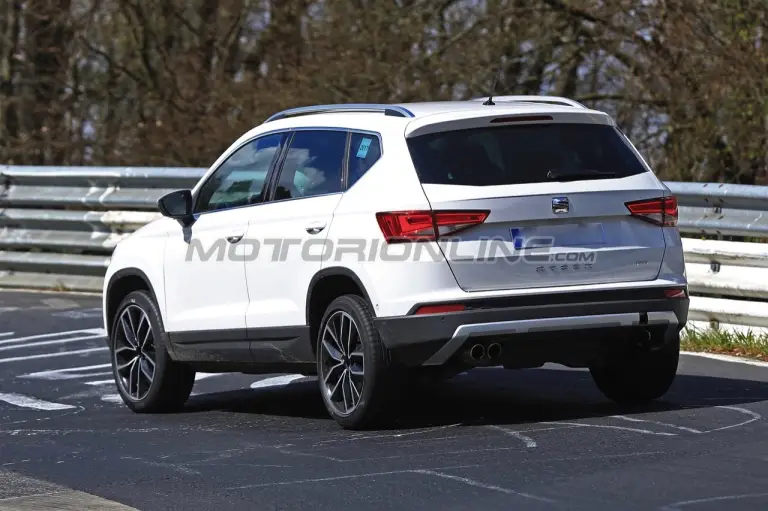 SEAT Ateca CUPRA - Foto spia 27-04-2017 - 15