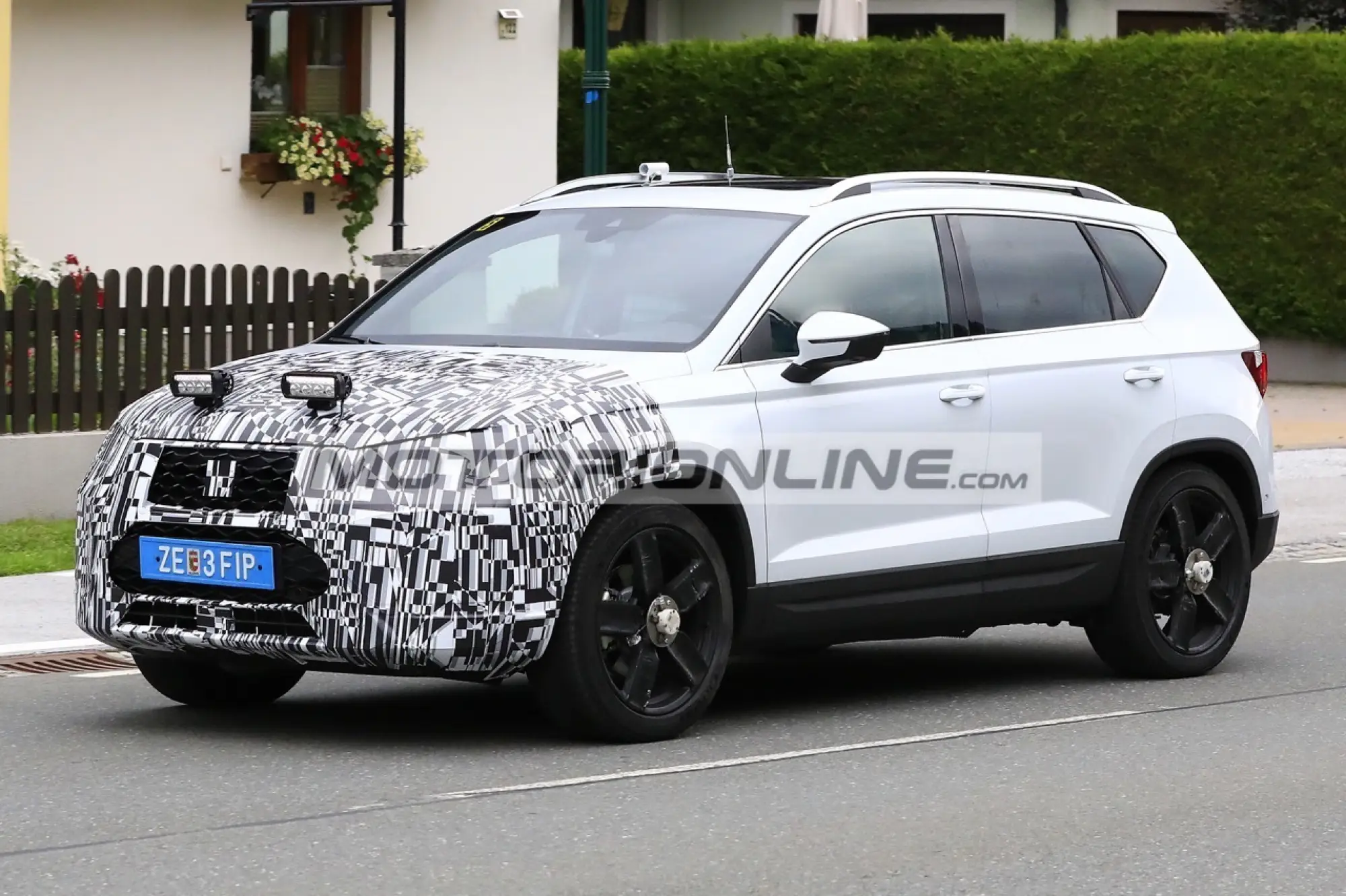 Seat Ateca facelift - Foto spia 10-7-2019 - 5