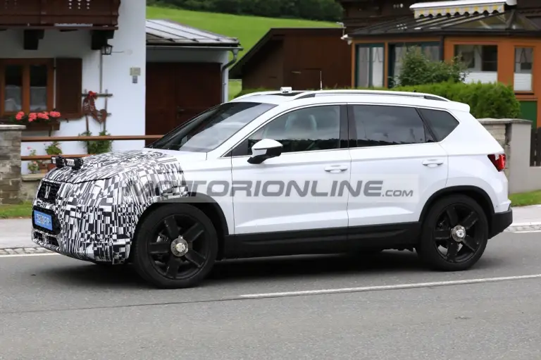 Seat Ateca facelift - Foto spia 10-7-2019 - 6