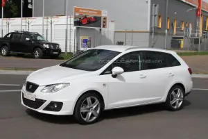 Seat ibiza ST FR foto spia luglio 2011 - 2