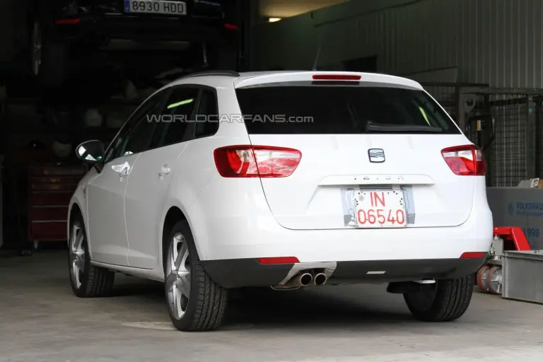 Seat ibiza ST FR foto spia luglio 2011 - 8