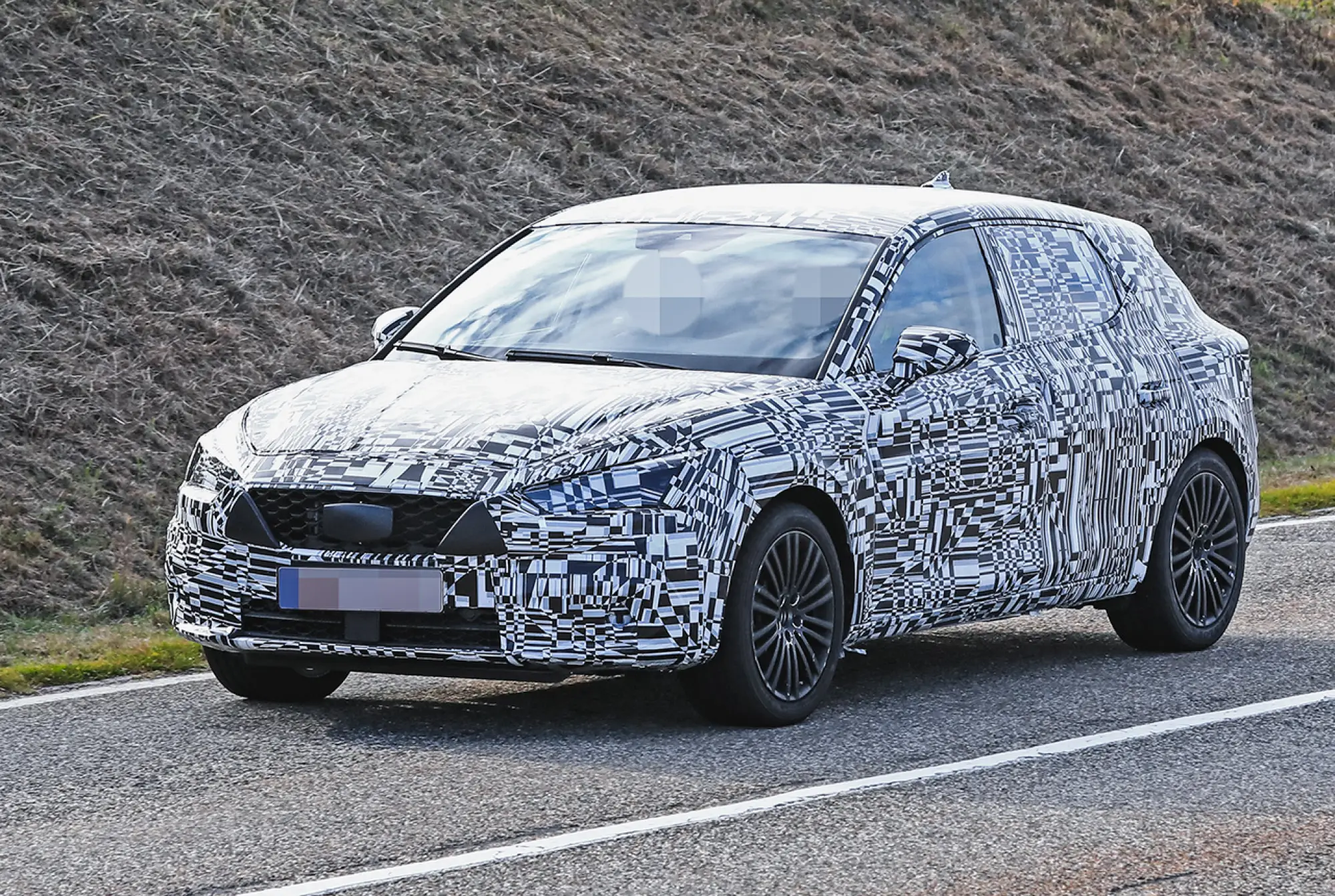 SEAT Leon 2019 - Le ultime foto spia  - 9