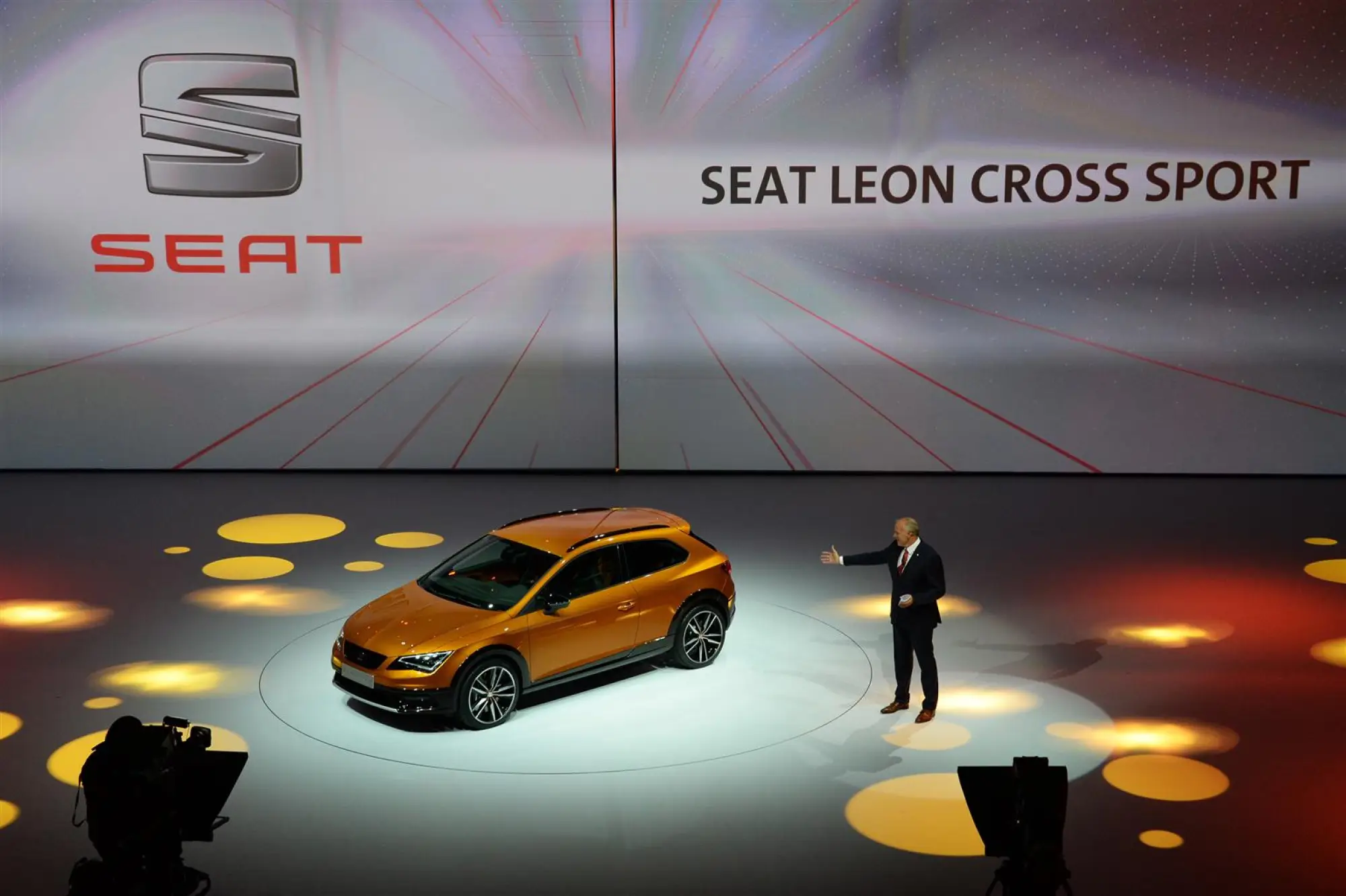 SEAT Leon Cross Sport Concept - Salone di Francoforte 2015 - 32