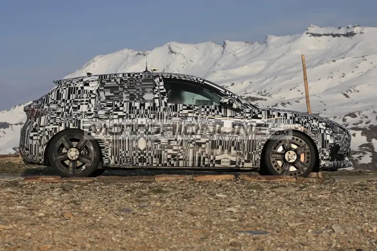 Seat Leon Cupra 2019 - Foto spia 7-6-2019 - 7