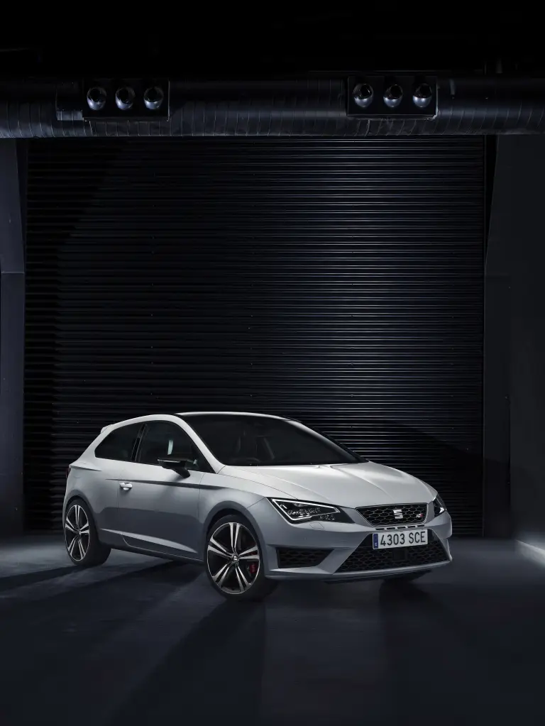 SEAT Leon Cupra - 1