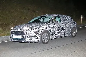 Seat Leon foto spia 29 settembre 2018