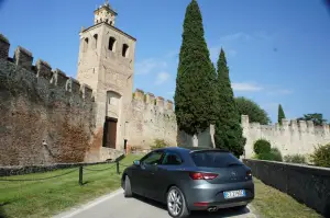 Seat Leon SC FR 2.0 TDI - Prova su strada 2014