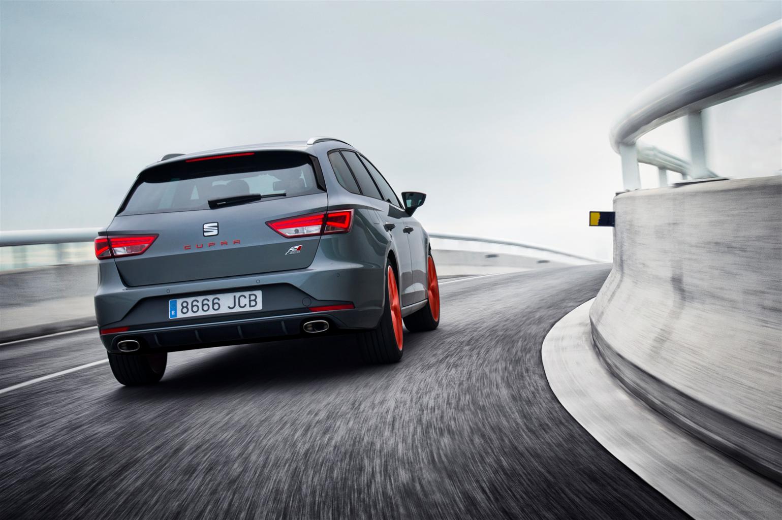 SEAT Leon ST Cupra 2015