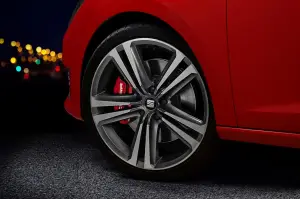 SEAT Leon ST Cupra 2015