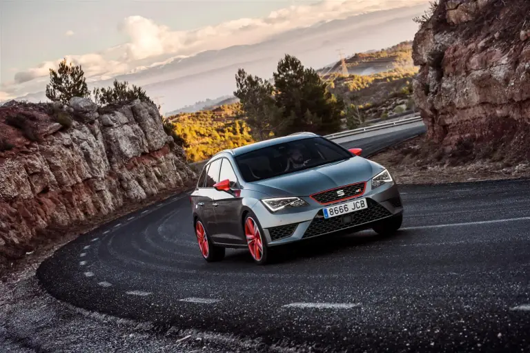 SEAT Leon ST Cupra 2015 - 39